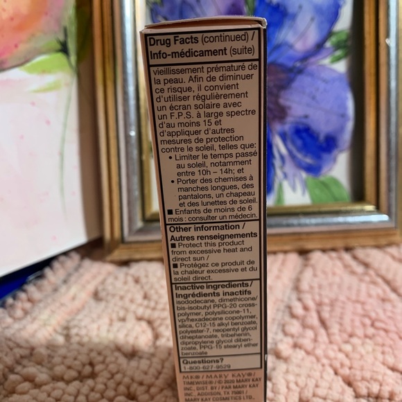 Mary Kay® Foundation Primer Sunscreen Broad Spectrum SPF 15* - Picture 5 of 6